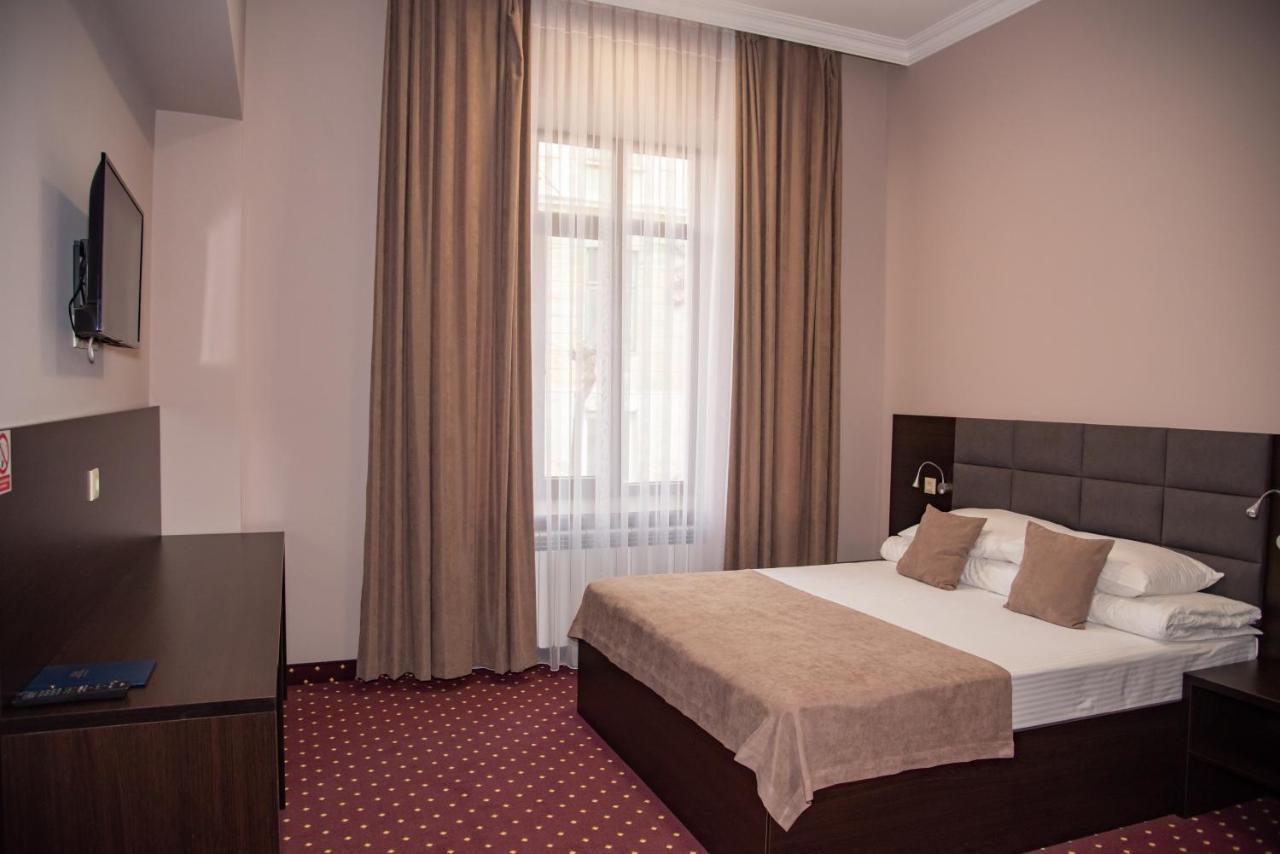 تشيرنيفتسي T&S Apart-Hotel المظهر الخارجي الصورة