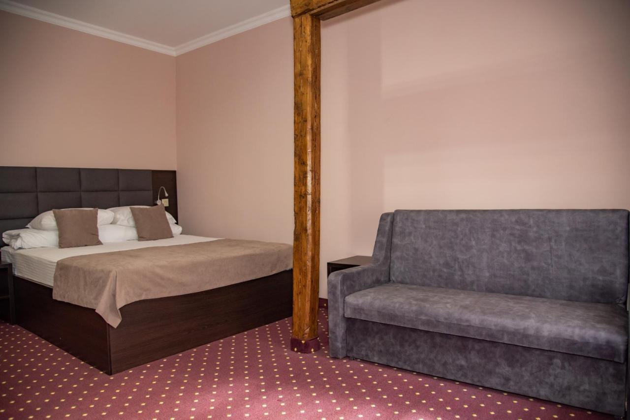 تشيرنيفتسي T&S Apart-Hotel المظهر الخارجي الصورة