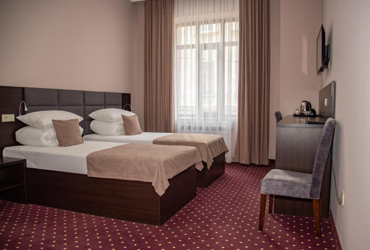 تشيرنيفتسي T&S Apart-Hotel المظهر الخارجي الصورة