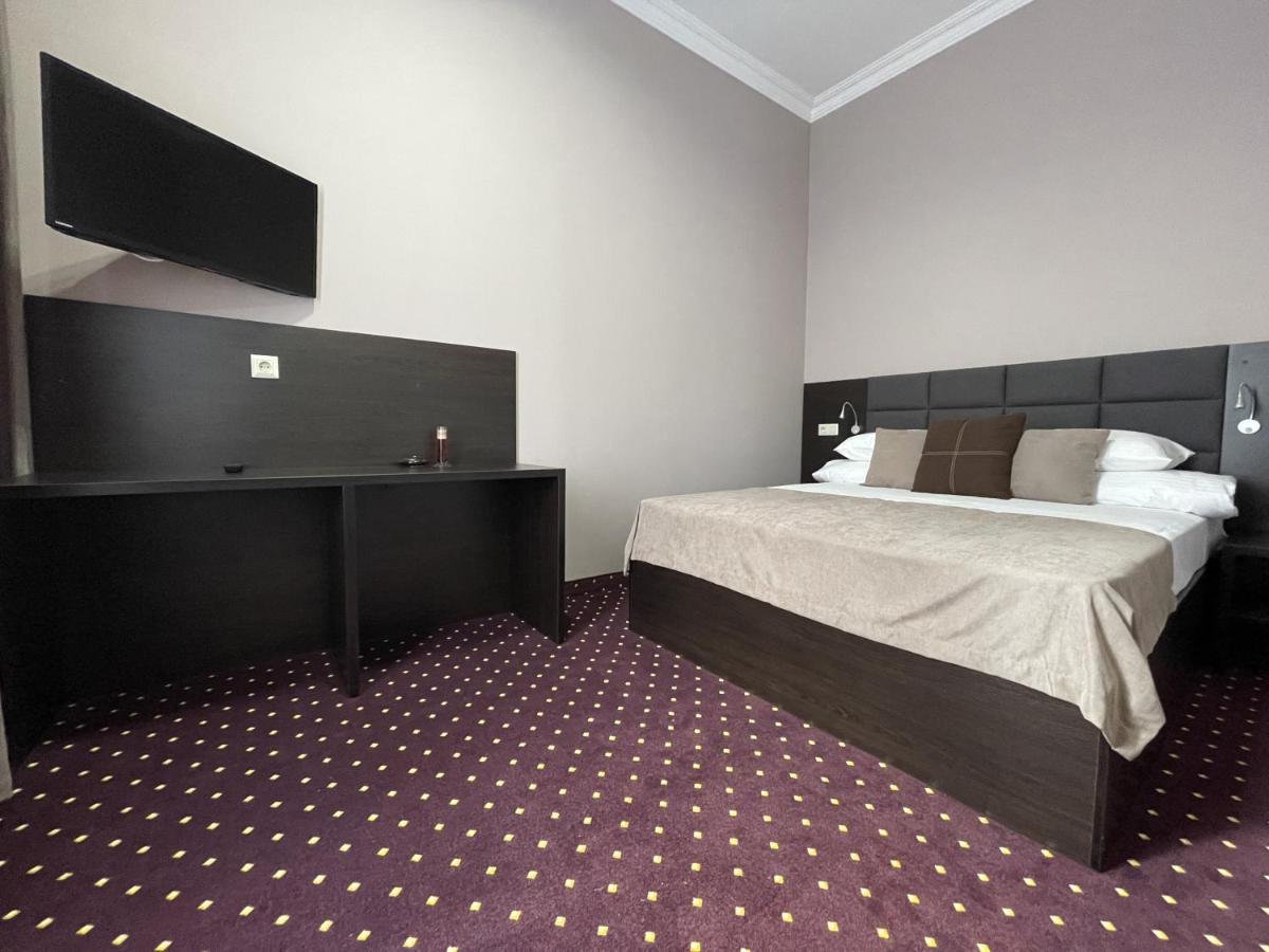تشيرنيفتسي T&S Apart-Hotel المظهر الخارجي الصورة