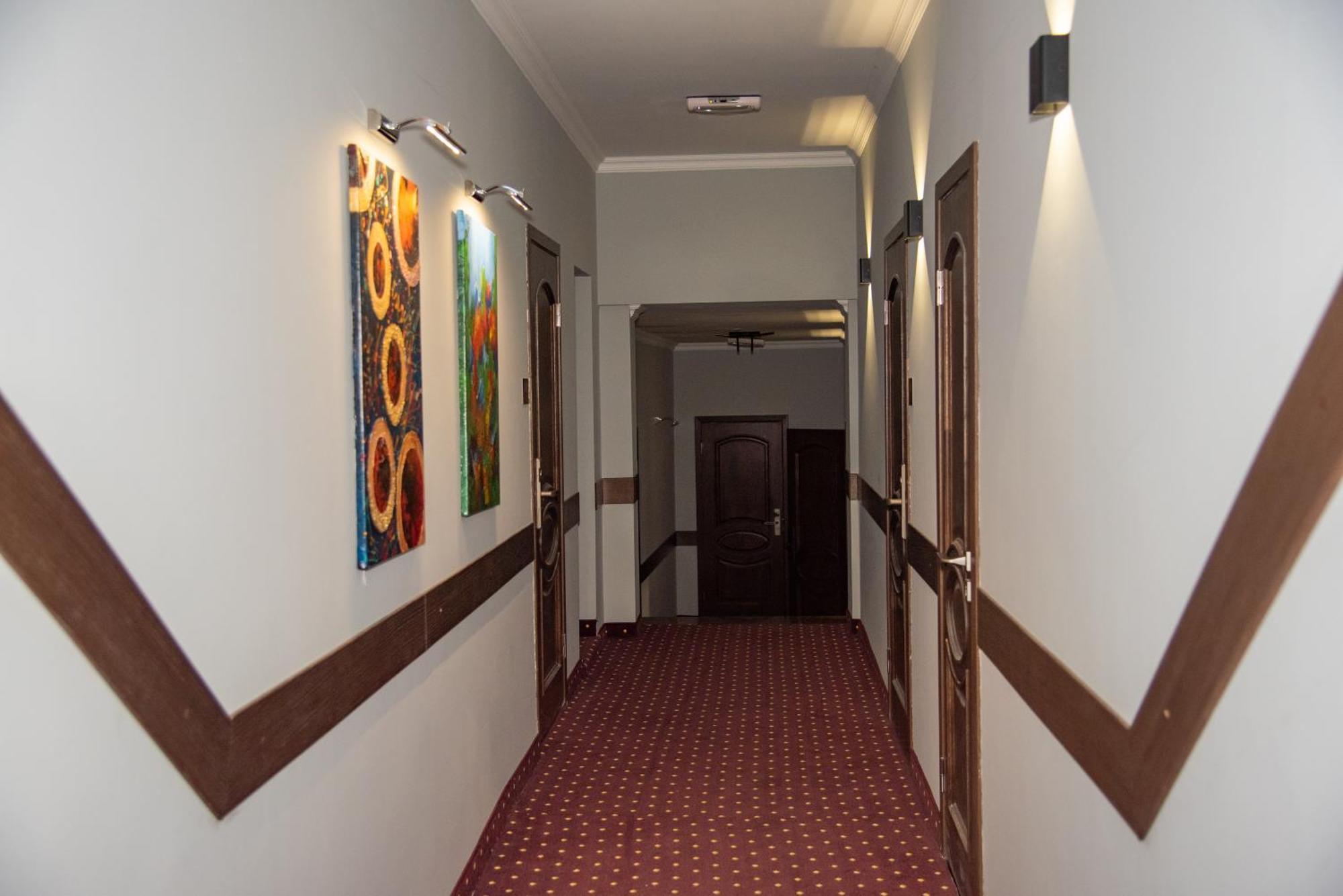 تشيرنيفتسي T&S Apart-Hotel المظهر الخارجي الصورة